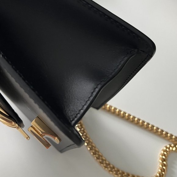 Gucci Sylvie Mini - Authentic - Picture 7 of 7